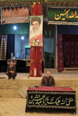 Natanz, at the entrance of Samaneh Khan Ahmadloo