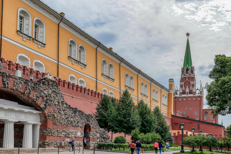 Kremlin Wall 1