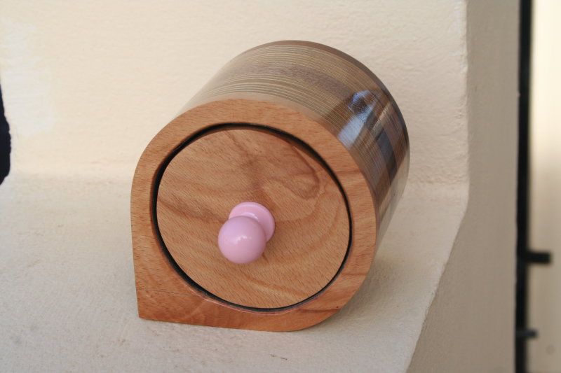 Teardrop box
