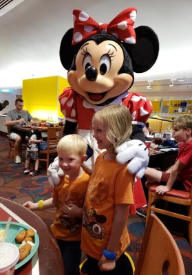 Minnie at Chef Mickey's