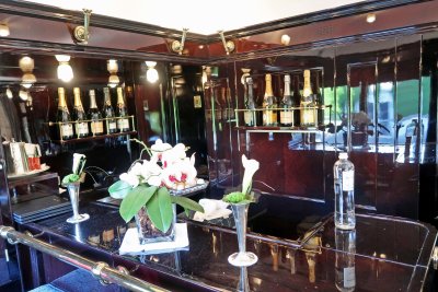 Champagne Bar