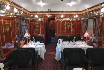 Passing through Etoile du Nord Dining Car to get to the Bar Car
