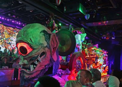 An obviously evil float at Robot Restaurant