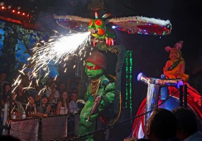 Fire-breathing Dragonfly and Ninja Turtle at the Robot Restaurant