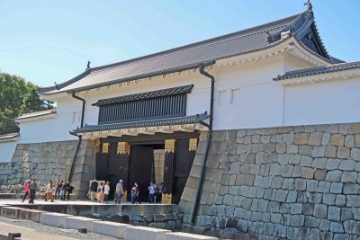 Yagura-mon (upgraded in 1626) is the main gate to Nijo Castle in Kyoto
