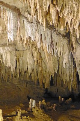 There are over 1 million stalagtites in Gyokusendo Cave