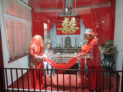 Depiction of arranged marriages in the Shi Family Mansion