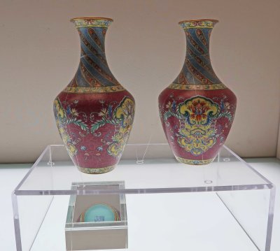 Polychrome wall vases from the Ming Dynasty