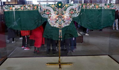 Ceremonial robe on display at the Hall of Heavenly Favors