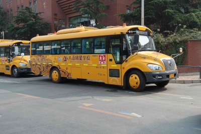Buses at Dalian Mingxing School
