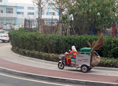 Street cleaner in Qingdao
