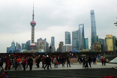 Shanghai has almost 1,000 building over 30 stories tall