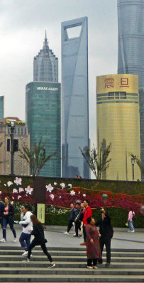 Shanghai World Financial Center (nicknamed The Botte Opener) is the tallest building in the world with a hole