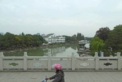 When China's Grand Canal was completed (609 AD), Suzhou became a major trading port