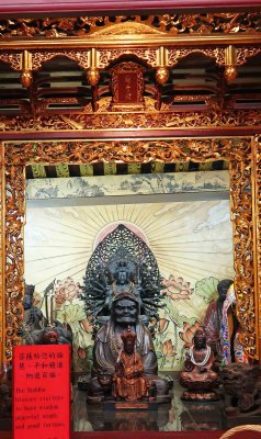 The Buddha and Bodhisattva in the Xia-Hai Temple are a combination of Buddhism and Daoism