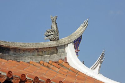 The 'chiwen' on Confucius Temple is supposed to swallow all evil influences