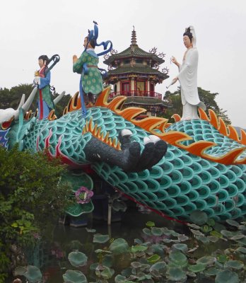 Dragon Claw at Spring and Autumn Pavilion at Lotus Pond in Kaohsiung, Taiwan