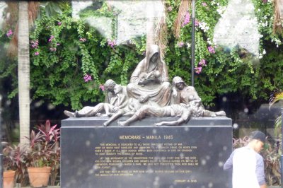 Memorial to unknown victims of war in Manila