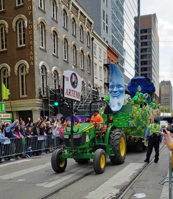 Okeanos Float 18 on St. Charles Ave