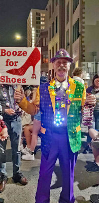 Bill trolling for Shoes at Muses Parade