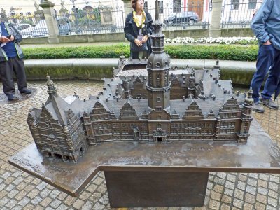 Bronze model of Dresden Castle