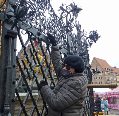 Spinning the gold ring 3 times on the Schoner Brunnen is supposed to grant you a wish