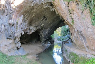 Cueva de los Portales