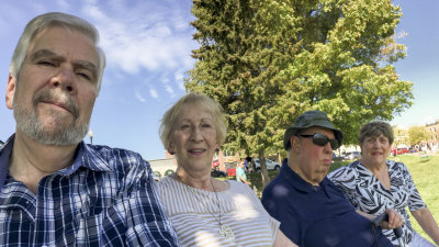 Carl Liz Frank and Carol ~ Skaneateles NY ~ 09271772dpi.jpg