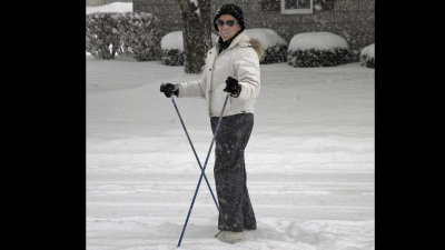LizCrossCountrySkiing01121172dpi.jpg