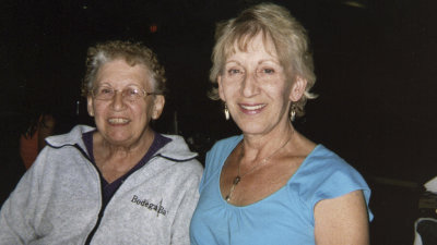 My sister and I, Fern Resort, Aug. 22, 200772dpi.jpg