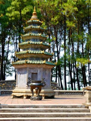 Thien Mu Pagoda