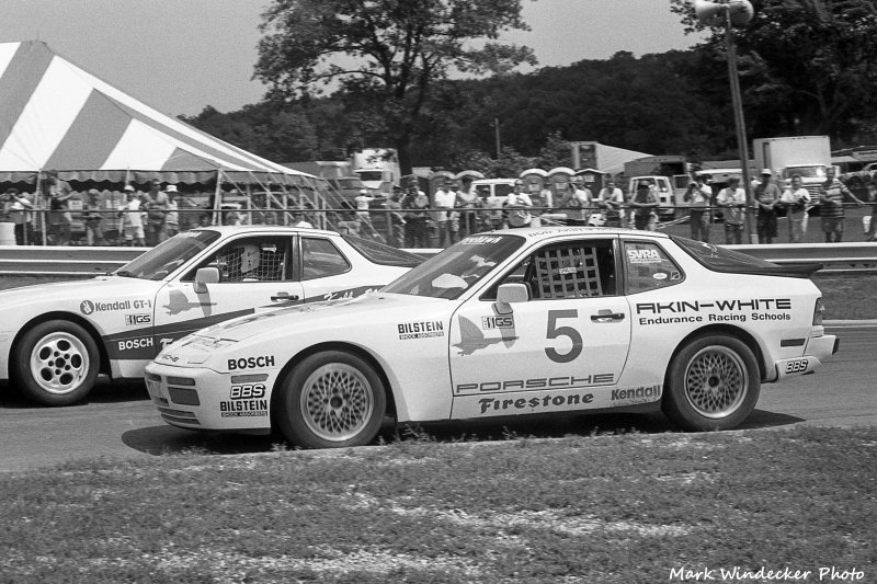 DNF BOB AKIN/BOBBY AKIN JR PORSCHE 944S