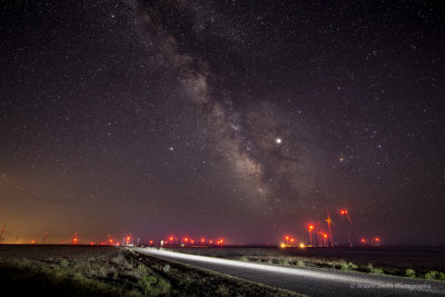 Milky Way Galactic Core and windmills 050320193.jpg