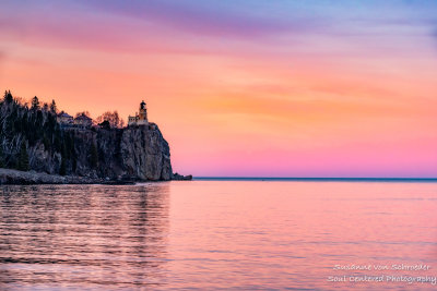 Sunset colors at Split Rock lighthouse