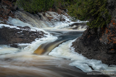 The Cascade River with ice