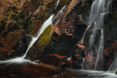 Morgan Falls and red rocks