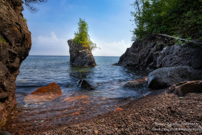 Little Sea Stack at Tettegouche State park