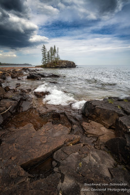 Spring day at the Tombolo, Lake Superior 4