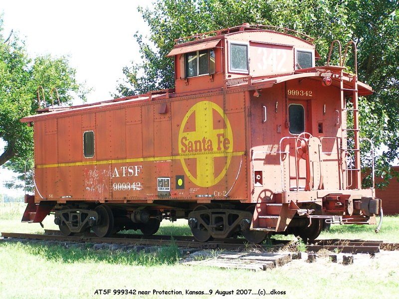Caboose 999342_002.jpg