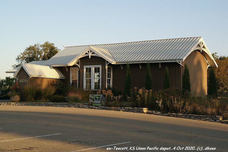 ex-Tescott, KS UP depot-001.jpg