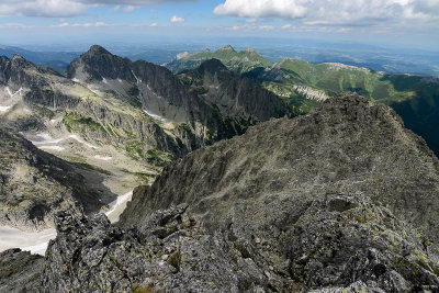 N view from Kezmarsky Peak towards Belanske Tatra, Small Kezmarsky Peak in the foreground 