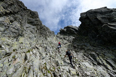 In the couloir leading to the S ridge of Small Ice Peak