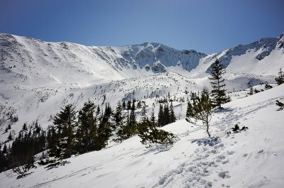 Upper Chocholowska Valley, view towards Lopata 1958m from Rakon ascend