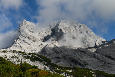 Schneebergwand 2804m and Torstein 2948m, Dachstein