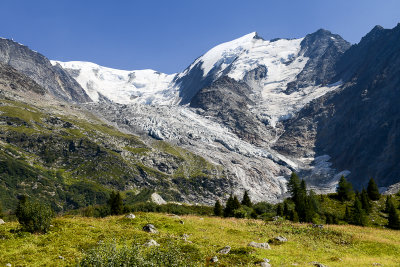 Aiguille de Bionnassay 4052m and Bionnassay Glacier from the way to Col de Tricot 2120m