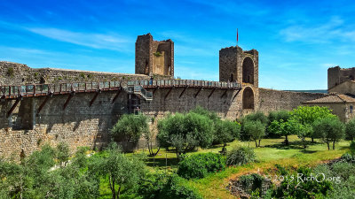 Monteriggioni Inside The Wall