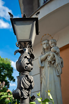 Lantern And The Statue