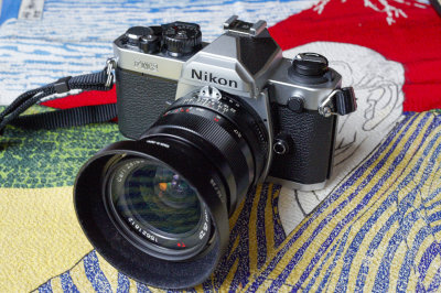 Distagon 25mm with Nikon FM2n