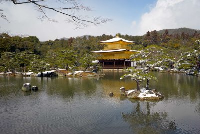 Golden temple in Kyoto @f5.6 M8