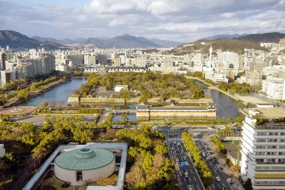 Hiroshima castle @f5.6 24mm D70